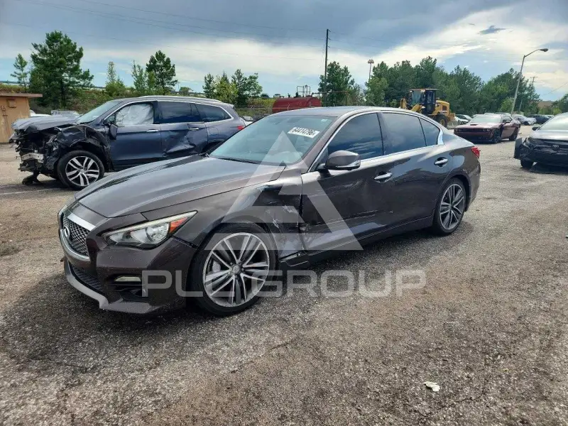 2014 Infinity Q50 фото