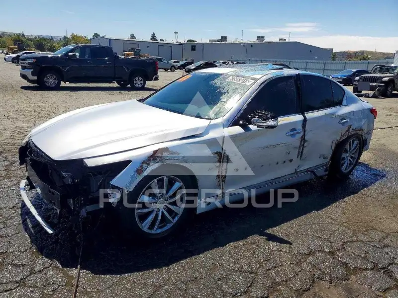 2014 Infinity Q50 photo