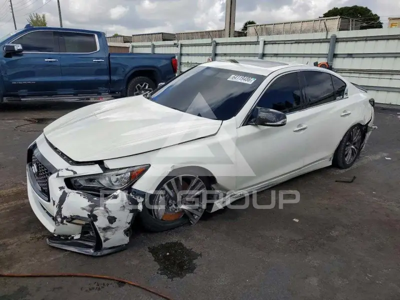 2014 Infinity Q50 фото