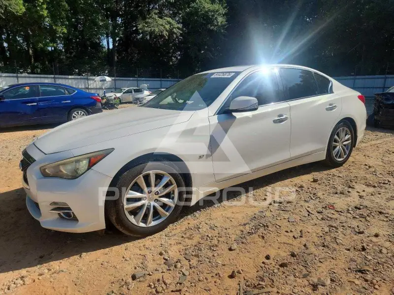 2014 Infinity Q50 фото