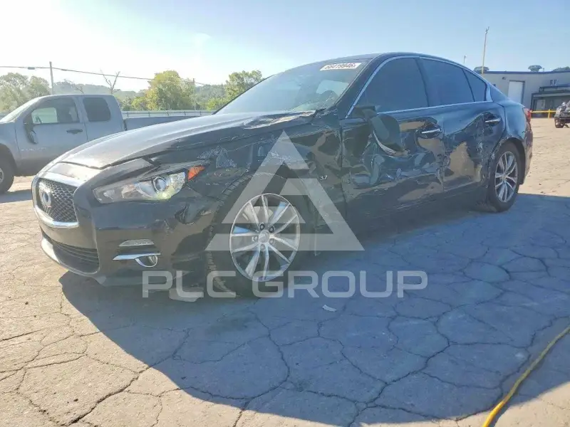 2014 Infinity Q50 photo