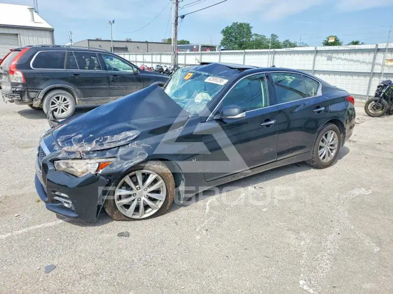 2014 Infinity Q50 photo