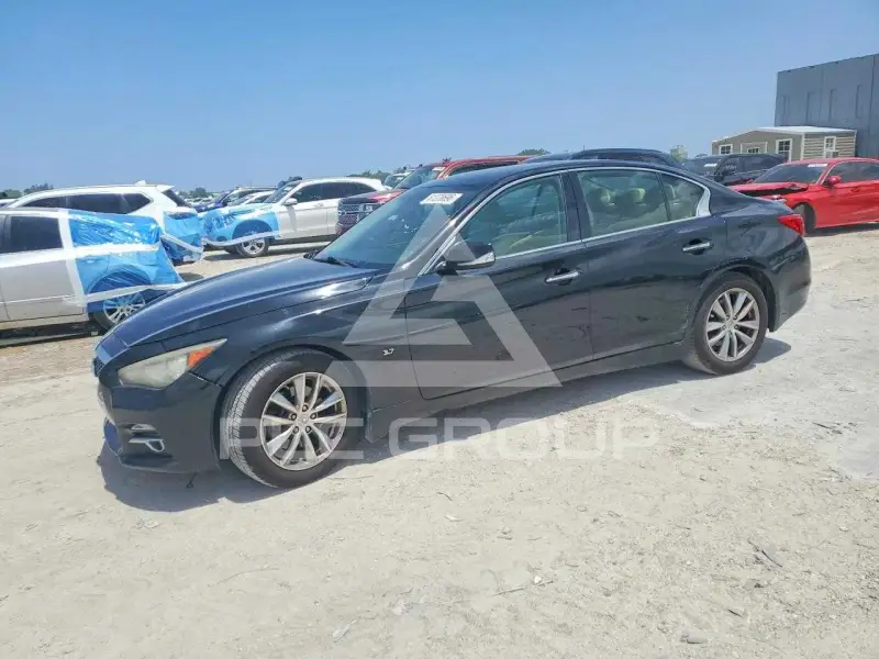 2014 Infinity Q50 фото