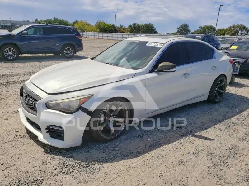 2014 Infinity Q50 фото