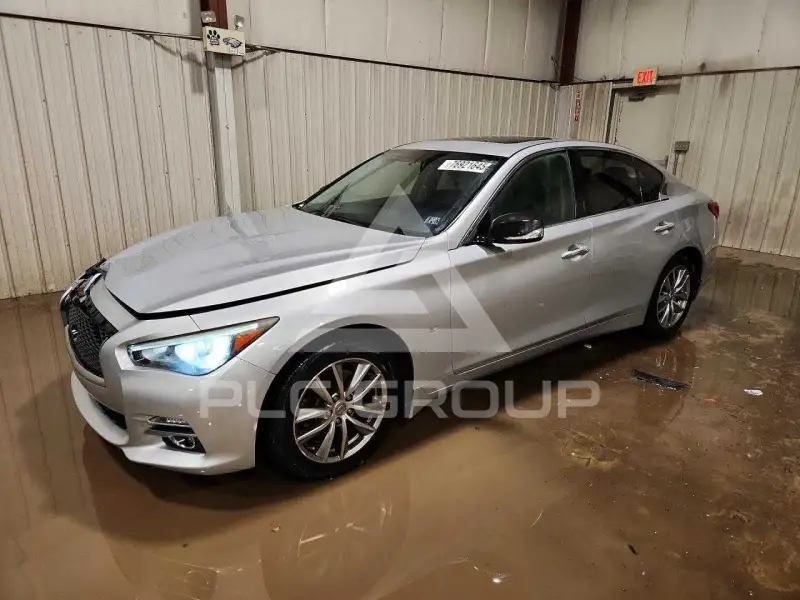 2014 Infinity Q50 фото