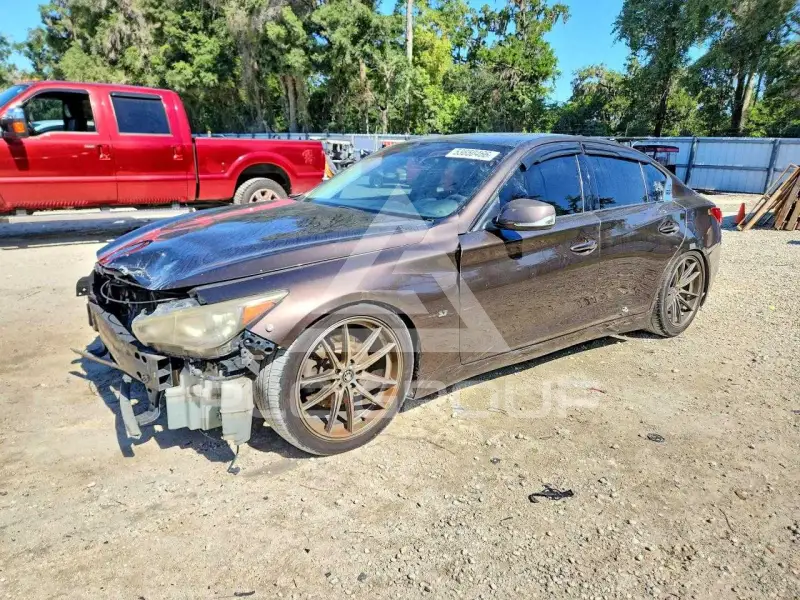 2014 Infinity Q50 фото