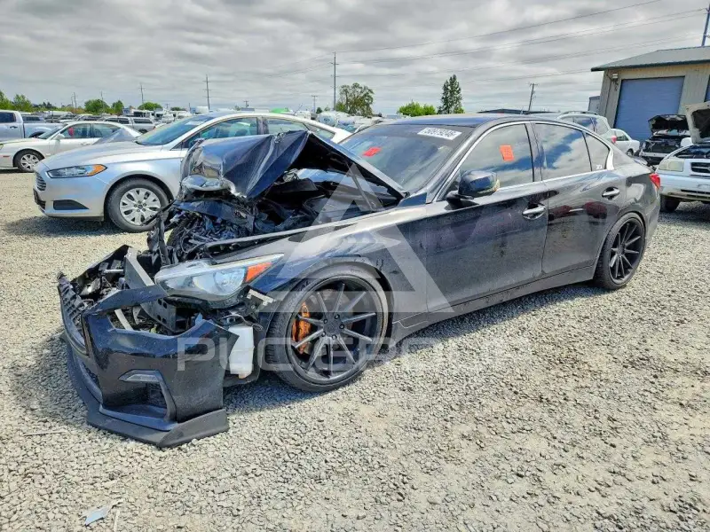 2014 Infinity Q50 фото