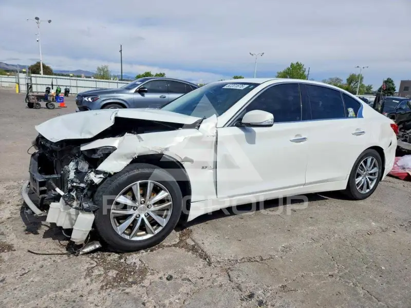 2014 Infinity Q50 фото