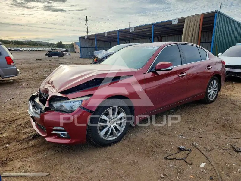 2014 Infinity Q50 photo