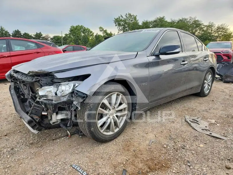 2014 Infinity Q50 фото
