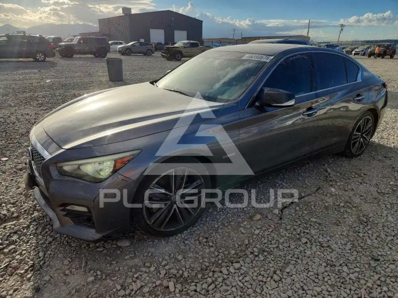 2014 Infinity Q50 photo