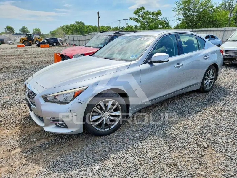 2014 Infinity Q50 фото