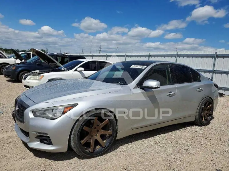 2014 Infinity Q50 photo