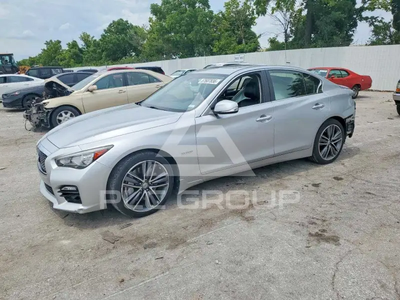 2014 Infinity Q50 photo