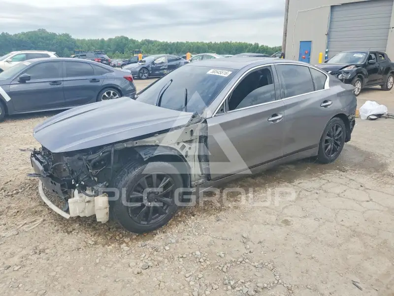 2014 Infinity Q50 фото