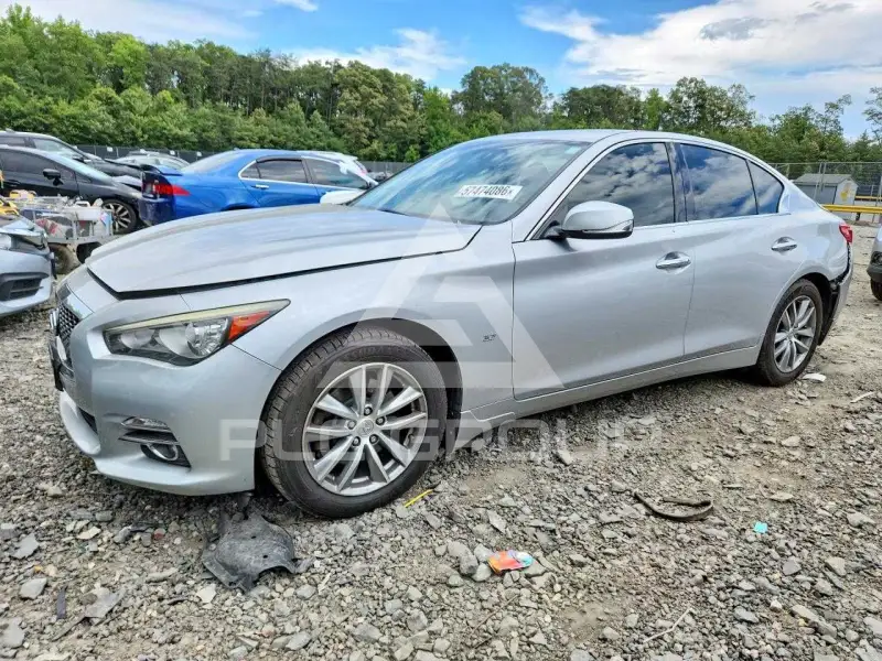 2014 Infinity Q50 photo
