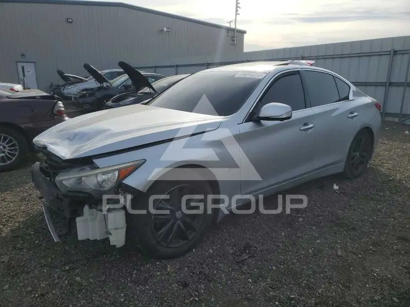 2014 Infinity Q50 фото