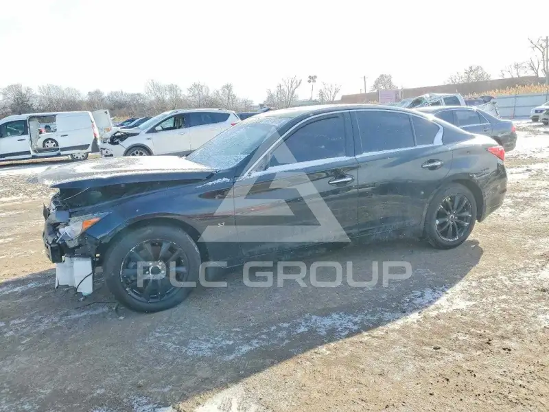 2014 Infinity Q50 фото