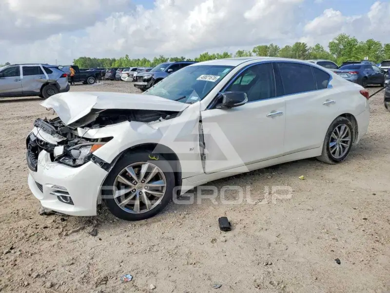 2014 Infinity Q50 фото