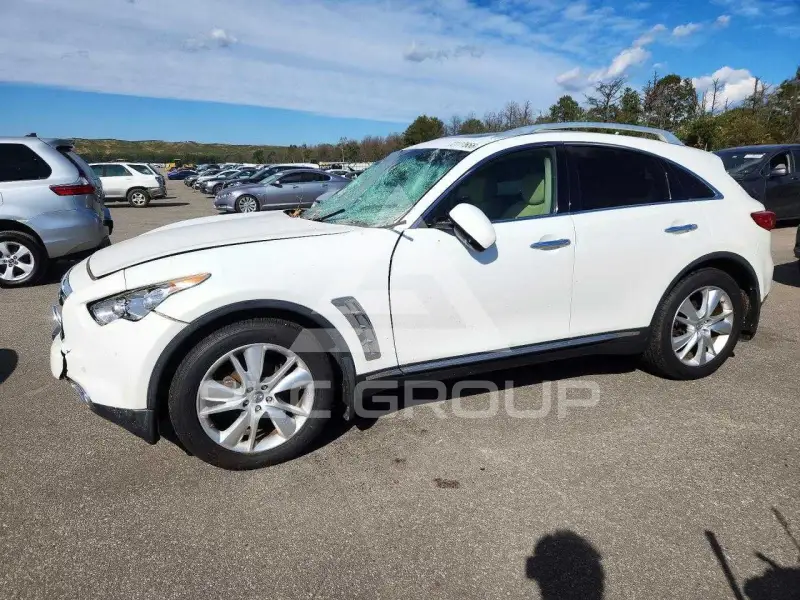 2014 Infinity QX70 фото