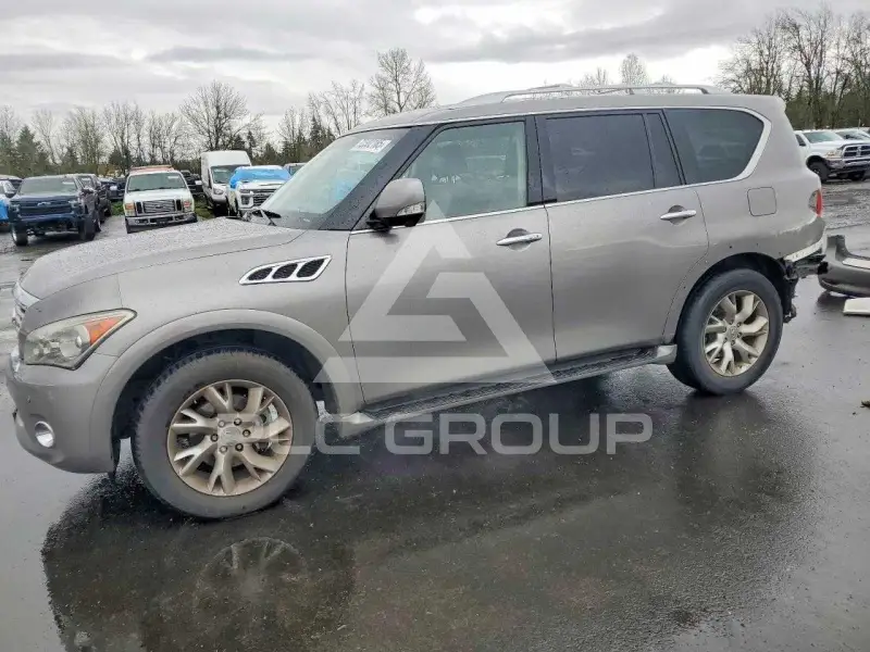 2014 Infinity QX80 photo