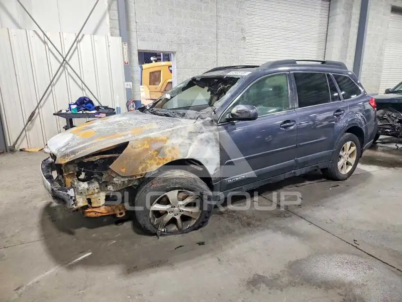 2014 Subaru Outback photo