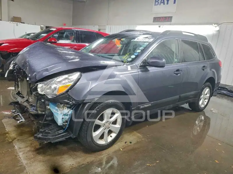 2014 Subaru Outback photo