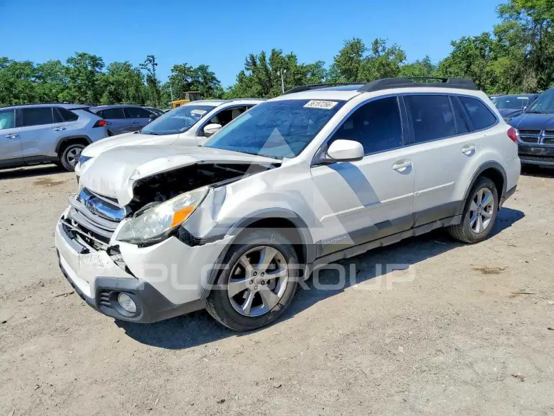 2014 Subaru Outback photo