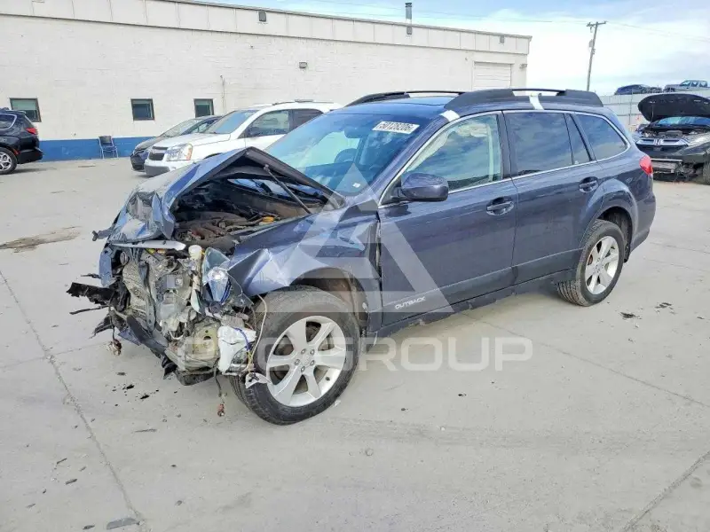 2014 Subaru Outback photo