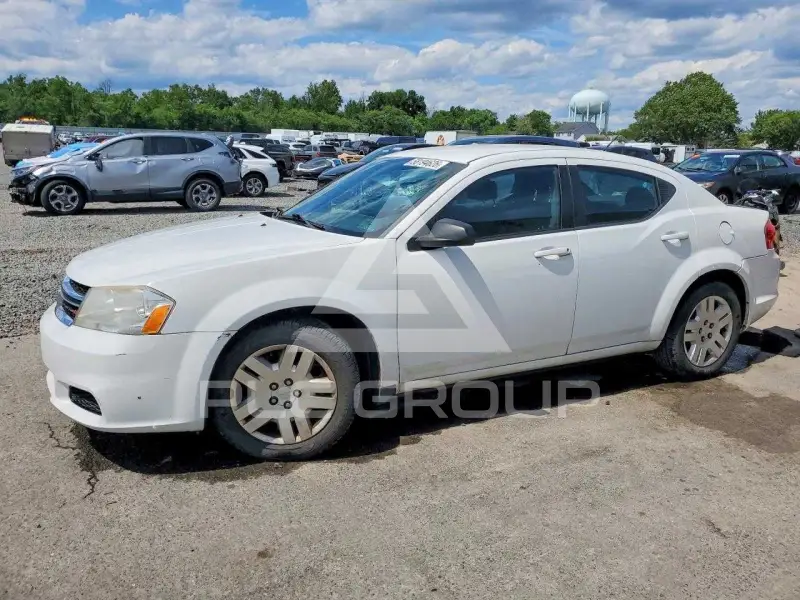 2014 Dodge AVENGER photo