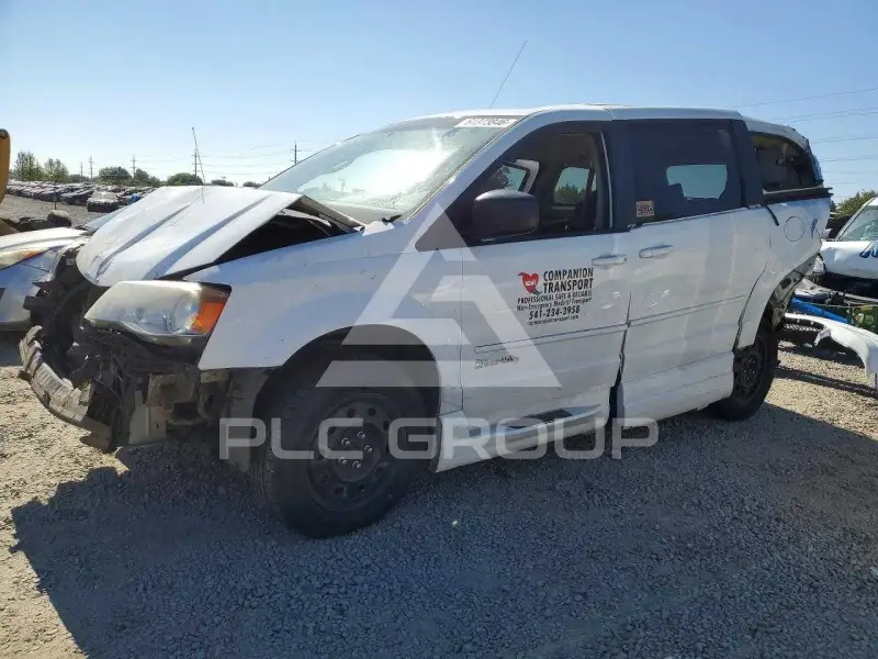 2014 Dodge CARAVAN фото