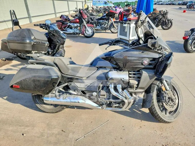 2014 Honda CTX photo