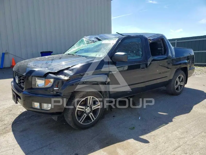 2014 Honda RIDGELINE photo