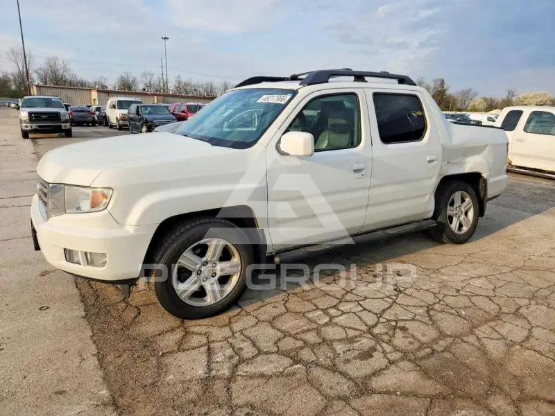 2014 Honda RIDGELINE photo