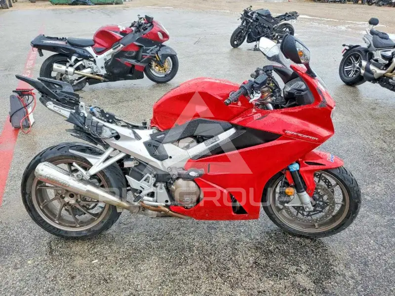 2014 Honda VFR photo