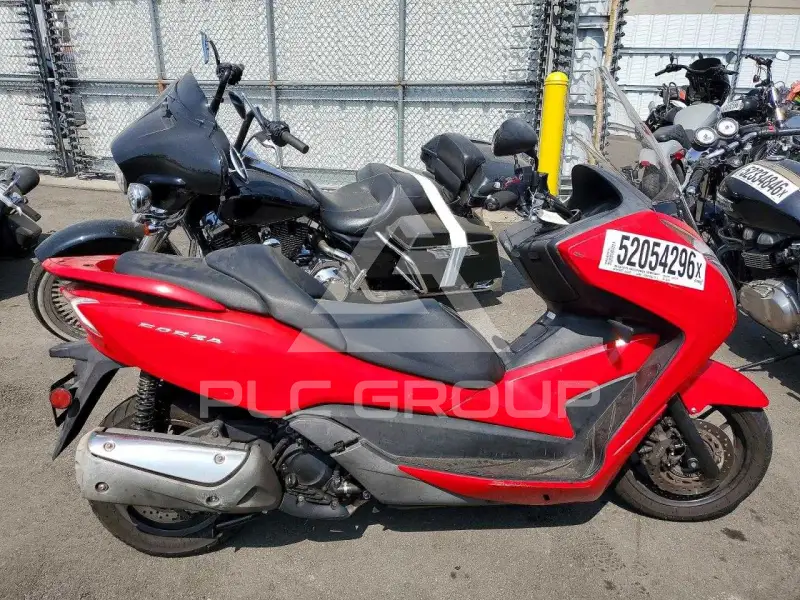 2014 Honda NS photo