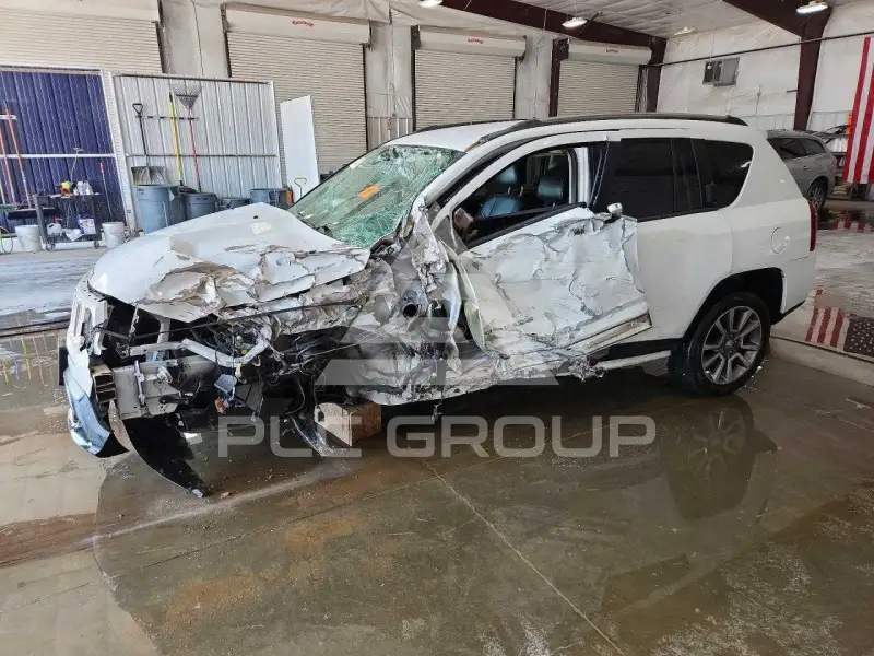 2014 Jeep COMPASS photo