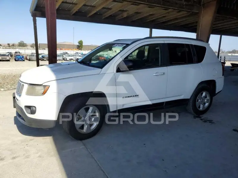 2014 Jeep COMPASS photo