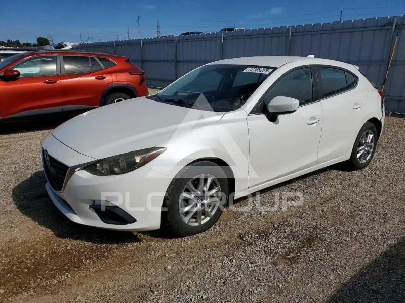 2014 Mazda 3 photo