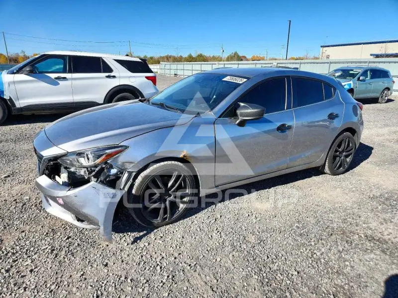 2014 Mazda 3 photo