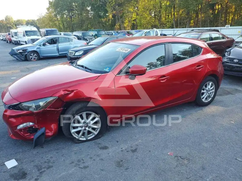 2014 Mazda 3 photo