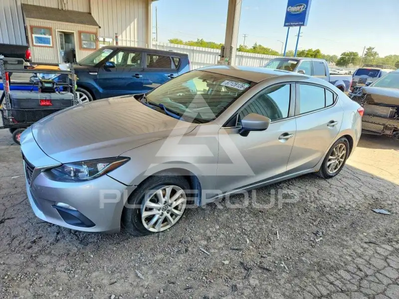 2014 Mazda 3 photo