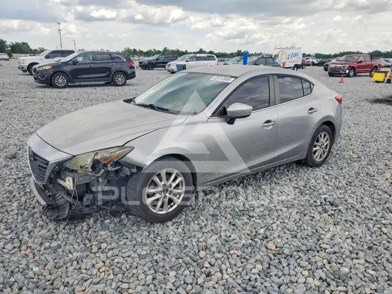 2014 Mazda 3 photo