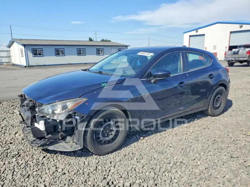 2014 Mazda 3 photo