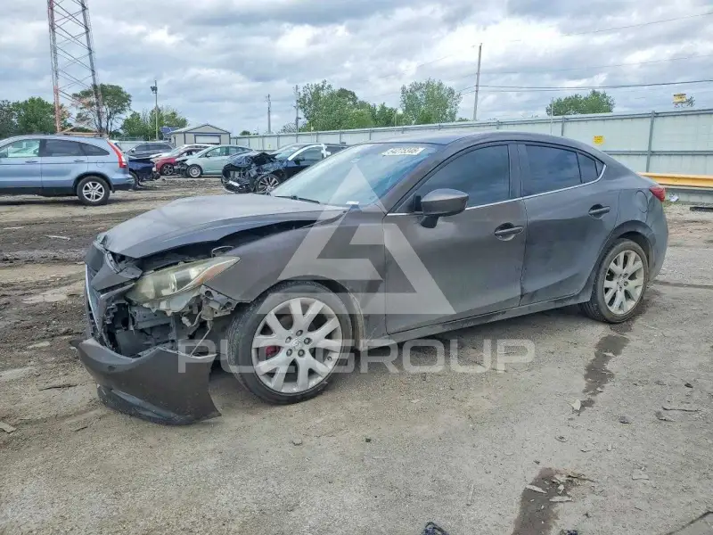 2014 Mazda 3 photo