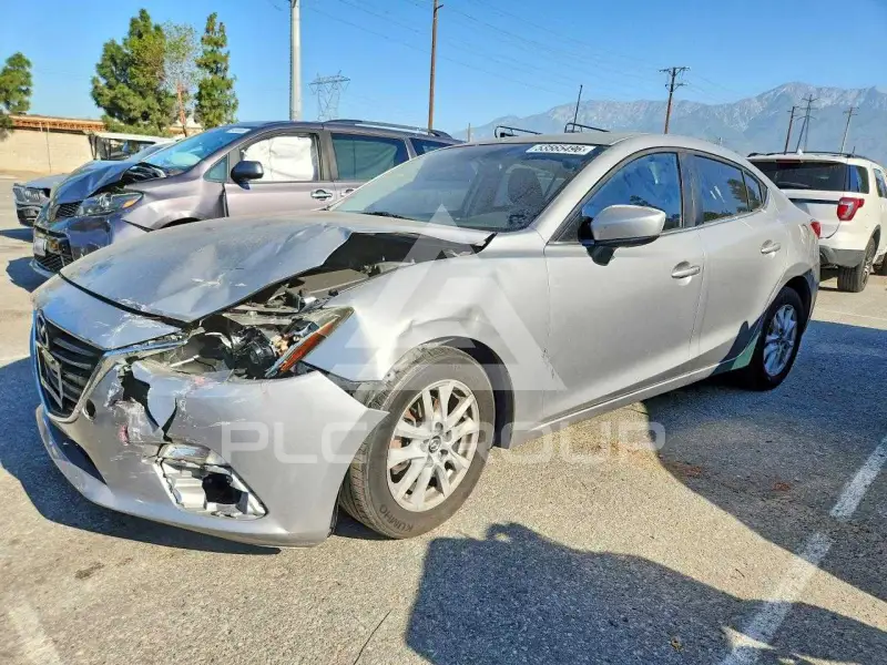 2014 Mazda 3 photo