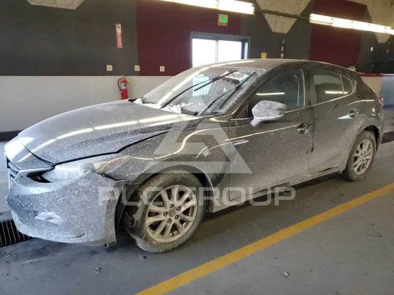 2014 Mazda 3 photo