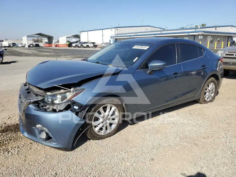 2014 Mazda 3 photo