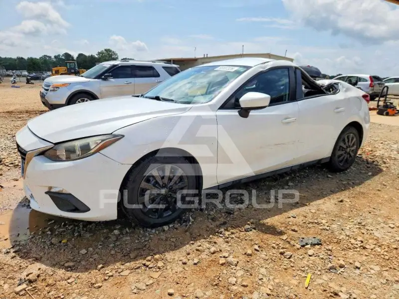 2014 Mazda 3 photo