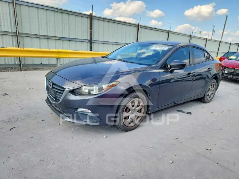 2014 Mazda 3 photo